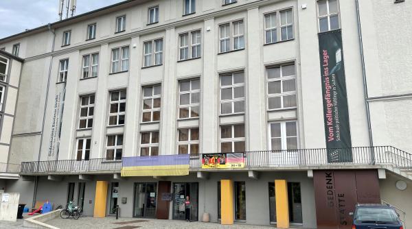 Bild 1 von 7: Gedenkstätte Bautzner Straße