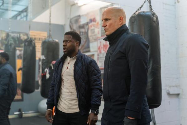 Bild 1 von 10: Teddy (Kevin Hart, l.); Randy / Der Mann aus Toronto (Woody Harrelson, r.)