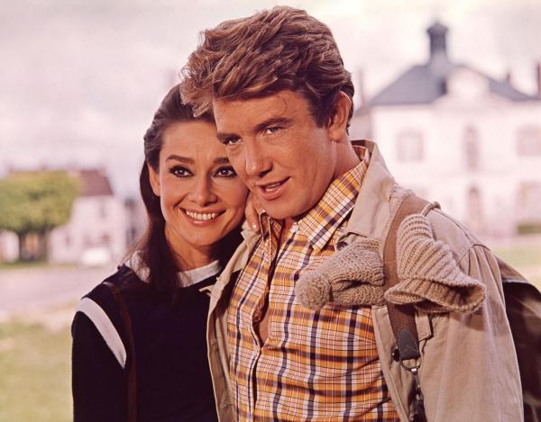 Bild 1 von 4: Joanna Wallace (Audrey Hepburn, l.); Mark Wallace (Albert Finney, r.)