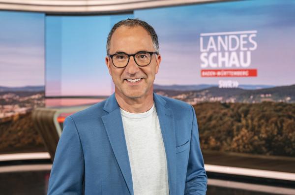 Bild 1 von 2: SWR Moderator Jürgen Hörig
