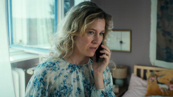 Bild 1 von 13: Im Bild: Franziska Hackl (Christiane).