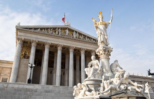 Bild 1 von 1: Im Bild: Parlament.