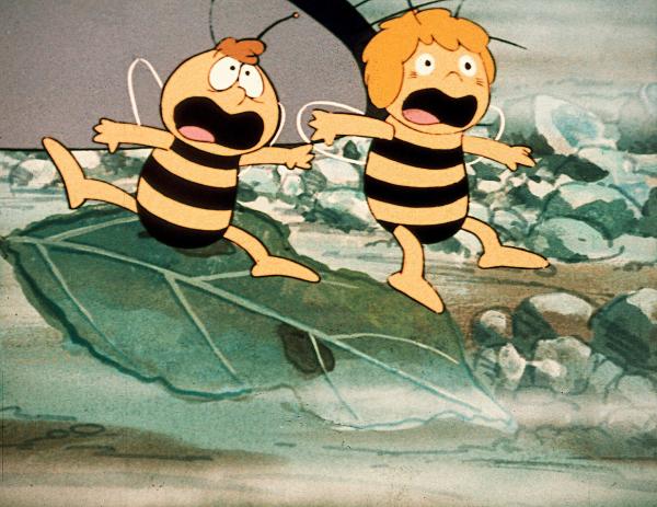 Bild 1 von 9: Im Bild: Maja und Willie erschrecken sich vor den Totengräbern.