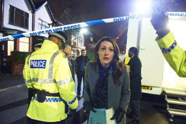 Bild 1 von 8: DC Rachel Bailey (Suranne Jones, Mitte)