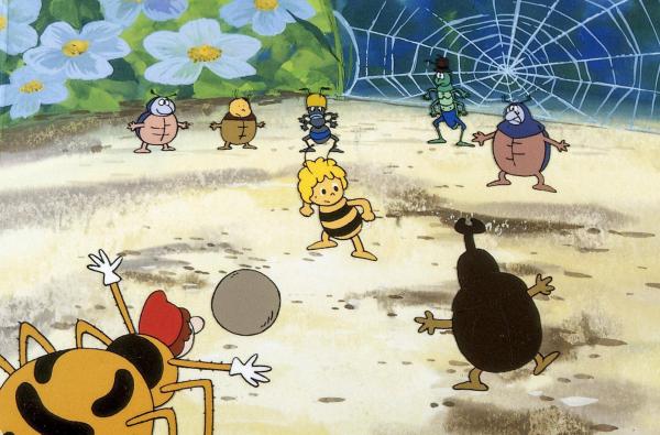 Bild 1 von 11: Im Bild: Thekla versucht, den Ball ins gegnerische Tor zu schießen.