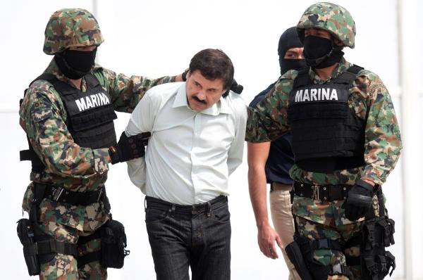 Bild 1 von 3: El Chapo wird an die Vereinigten Staaten ausgeliefert.