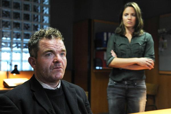 Bild 1 von 29: Im Bild: Cornelius Obonya (Max Rieger), Patricia Aulitzky (Sabine Hein).