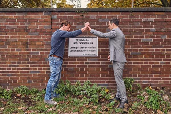 Bild 1 von 2: 