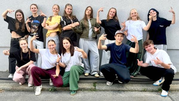 Bild 1 von 2: Teilnehmende Personen