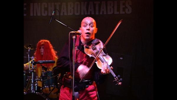 Bild 1 von 2: Auftritt der Band \