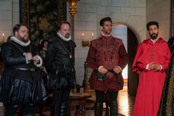 Bild 1 von 12: (v.l.n.r.) Louis de Bourbon (Danny Kirrane); Antoine de Bourbon (Nicholas Burns); François de Guise (Raza Jaffrey); Charles de Guise (Ray Panthaki)