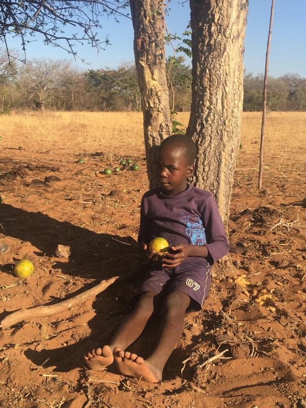 Bild 1 von 5: Für eine Operation fehlte der Familie von Blessing Ncube bisher das Geld. Der Staat kommt für solche Fälle auch nicht auf.