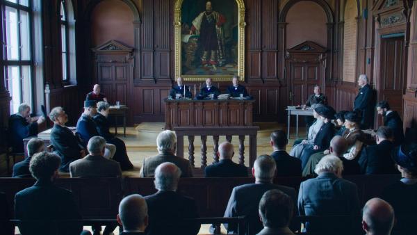 Bild 1 von 31: Im Bild. Prozessbeginn gegen Ex-Bordellchefin Regine Riehl vor dem Landesgericht Wien, November 1906.