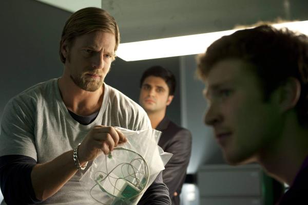 Bild 1 von 31: Ist der 17-jährige Rasmus (Sebastian Bender, r.) ein Mutter-Mörder? Allen Beweisen zum Trotz kann Mick (Henning Baum, l.) es nicht glauben. Gemeinsam mit Andreas (Maximilian Grill, M.) ermittelt er weiter ...