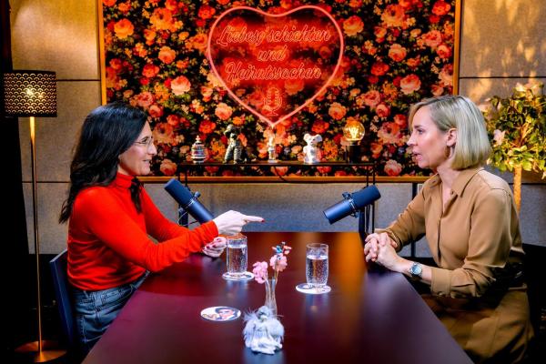 Bild 1 von 5: Im Bild: Nina Horowitz, Nadja Bernhard.