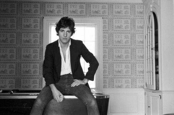 Bild 1 von 5: Bruce Springsteen im Januar 1977 zu Hause in New Jersey
