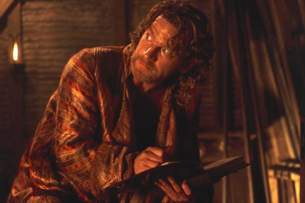 Bild 1 von 6: Der Erfinder Victor (Kenneth Branagh) strebt danach, ein künstliches Lebewesen erschaffen zu können.