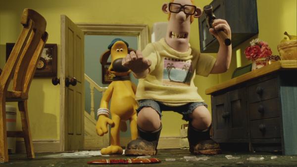 Bild 1 von 4: Der Farmer will das geheimnisvolle Geschenk wegschmeißen, doch das kommt immer wieder zurück und macht sogar die Fensterscheibe kaputt.