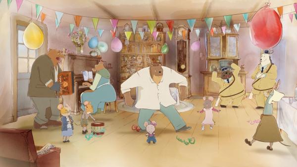 Bild 1 von 2: Celestine (4.v.r.) hat viele Gäste zu ihrem Geburtstagsfest eingeladen.