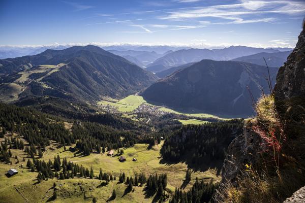 Bild 1 von 25: Landschaftsbild, Blick vom Wendelstein während ServusTV's \