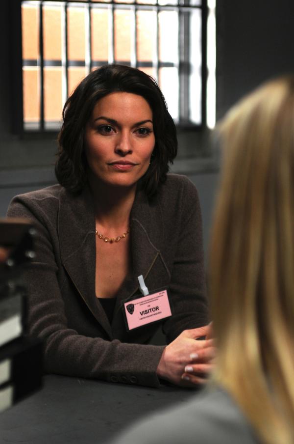 Bild 1 von 8: Alana De La Garza as Connie Rubirosa -- NBC