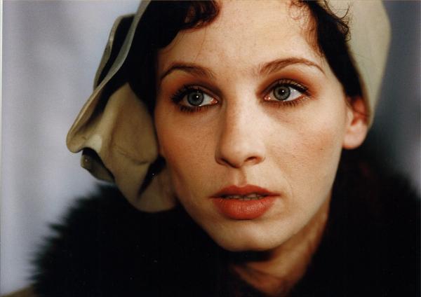 Bild 1 von 4: Erna Eggstein (Meret Becker)