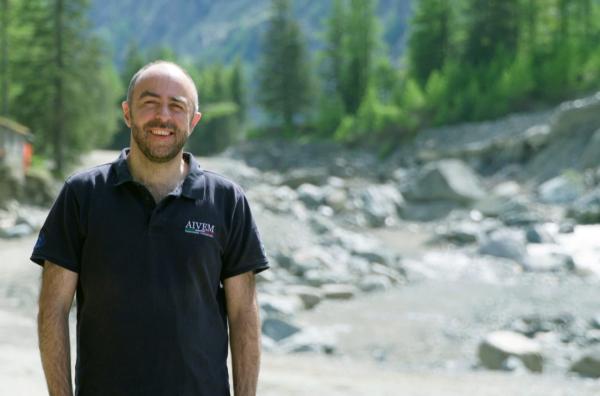 Bild 1 von 5: Giuseppe ist Ingenieur und arbeitet ehrenamtlich für den Zivilschutz im italienischen Dorf Cogne.