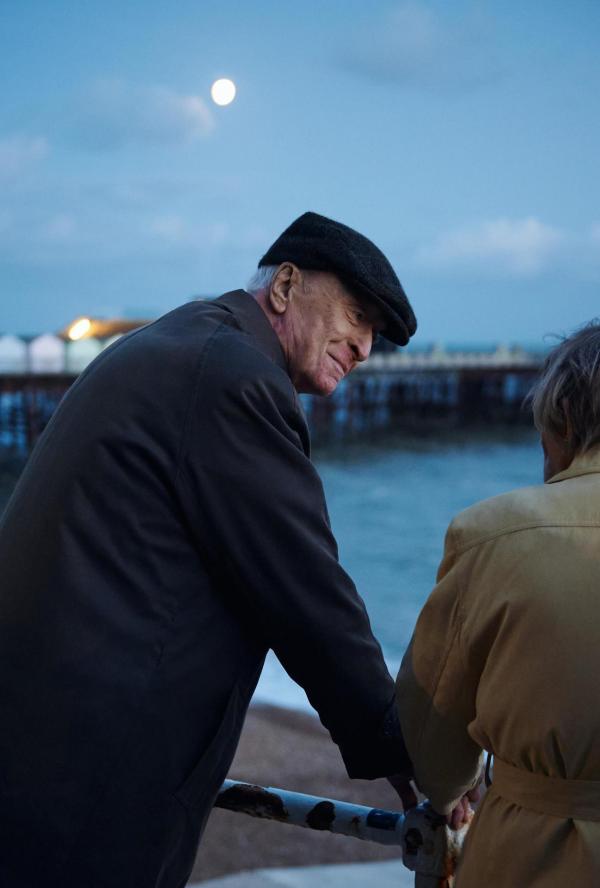 Bild 1 von 3: Im Bild: Michael Caine (Bernard Jordan), Glenda Jackson (Irene Jordan).