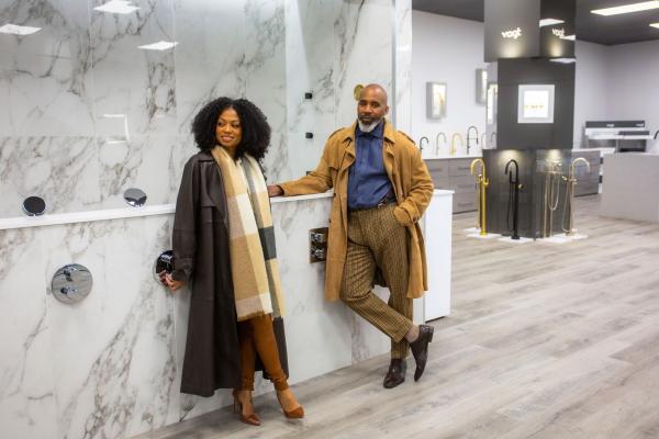 Bild 1 von 4: Nicole Babb (l.); Caffery VanHorne (r.)