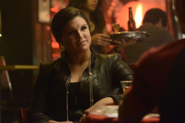 Bild 1 von 8: Als die zwielichtige Promoterin Marcia (Gina Carano) bei dem Kampfsport-Champion auftaucht und ihm den Kampf seines Lebens verspricht, kann der Sportler nicht anders, als zusagen - mit verheerenden Folgen ...