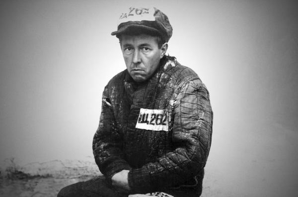 Bild 1 von 2: Alexander Solschenizyn als Häftling im Jahr 1953. Sein Werk \