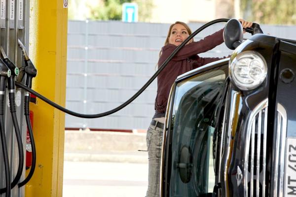 Bild 1 von 22: (4. Staffel) - In \