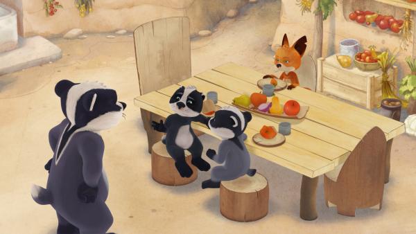 Bild 1 von 3: Edmund möchte mit den Kindern Yolandas Schleckerei vorbereiten.