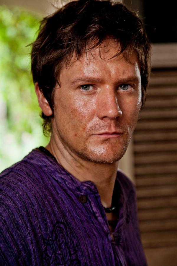 Bild 1 von 6: Benjamin Sammy (Bryan Dick).