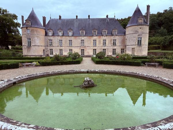 Bild 1 von 7: Im Bild: Château de Bussy-Rabutin in Bussy-le-Grand.