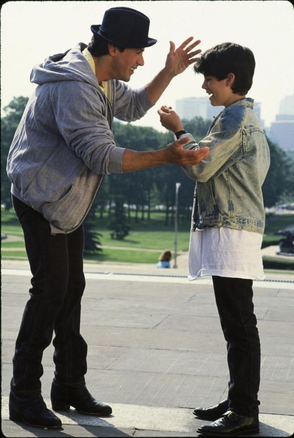 Bild 1 von 6: Rocky Balboa (Sylvester Stallone, l.); Rocky Balboa jr. (Sage Stallone, r.)