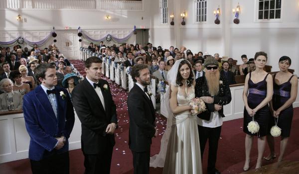 Bild 1 von 14: (v.l.n.r.) Dr. Addy (Eric Millegan); Booth (David Boreanaz); Dr. Hodgins (T.J. Thyne); Dr. Montenegro (Michaela Conlin); Angelas Vater (Billy Gibbson); Dr. Brennan (Emily Deschanel); Camille Saroyan (Tamara Taylor)