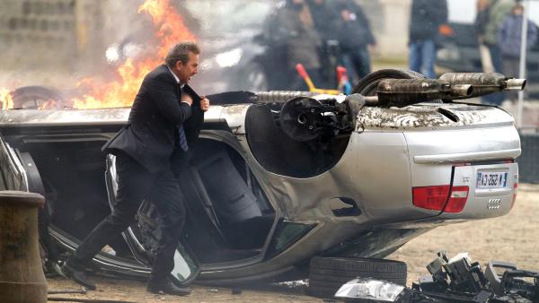 Bild 1 von 7: Für Agent Renner (Kevin Costner) beginnt ein Wettlauf mit der Zeit..