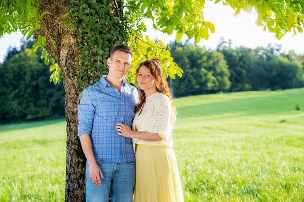 Bild 1 von 15: Im Bild: Marlon (Frederik Bott, l.) und Fanny (Johanna Graen, r.).