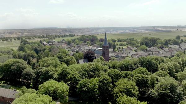 Bild 1 von 4: 