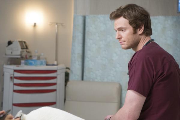 Bild 1 von 11: Nick Gehlfuss as Dr. Will Halstead -- (Photo by: Elizabeth Sisson/NBC)