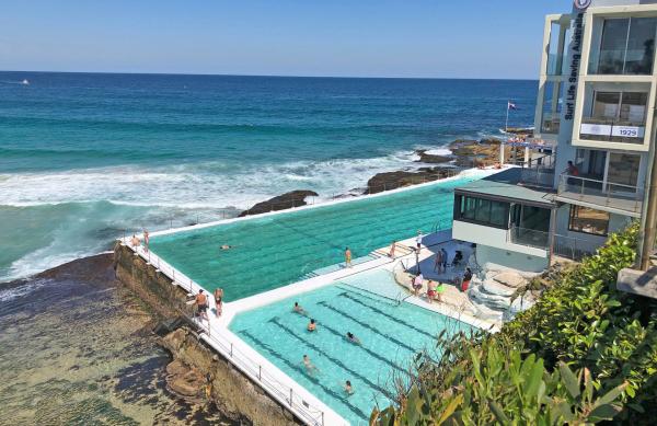 Bild 1 von 6: Sydney Beaches.