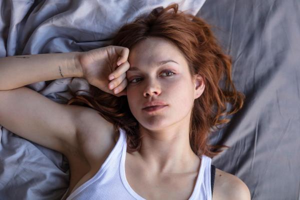 Bild 1 von 8: Julie (Emilia Schüle)