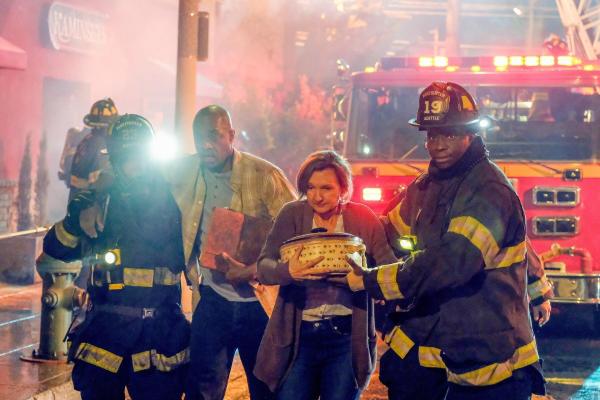 Bild 1 von 46: Im Bild (v.li.): Rick Worthy (Anthony Hughes), Svetlana Efremova (Lenya Hughes), Okieriete Onaodowan (Dean Miller).