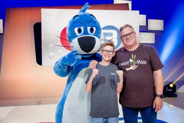 Bild 1 von 11: Kamerakind Noah (M.) hatte mit Elton (r.) und Piet (l.) einen spannenden Aufnahmetag im Studio.