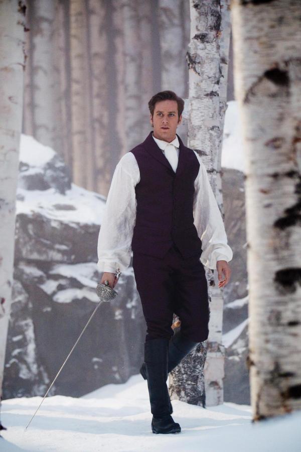 Bild 1 von 5: Im Bild: Armie Hammer (Prinz Alcott).