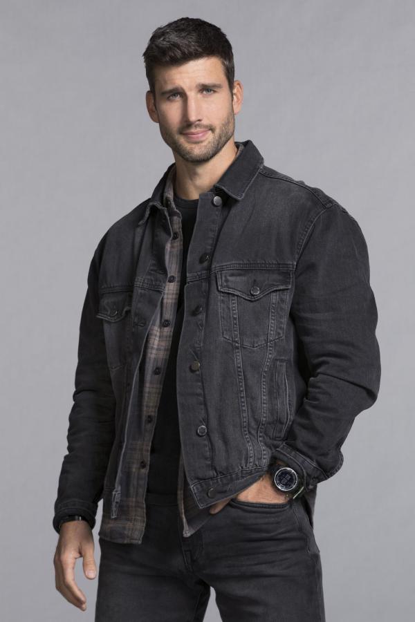 Bild 1 von 16: (1. Staffel) - Riley (Parker Young)