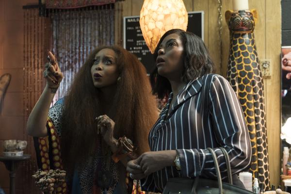 Bild 1 von 16: Sister (Erykah Badu, l.); Alison \
