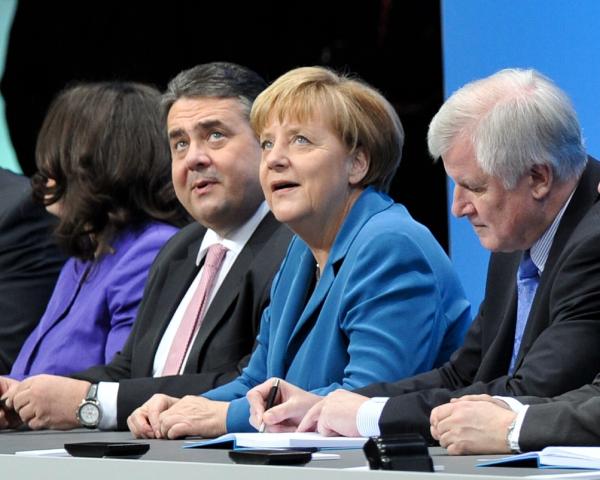 Bild 1 von 3: Die GroKo kommt - und wird zum Wort des Jahres 2013. Von links: Sigmar Gabriel, Angela Merkel und Horst Seehofer