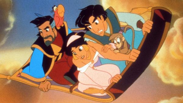 Bild 1 von 5: Ganz Agrabah ist wegen der bevorstehenden Hochzeit des Jahrhunderts in heller Aufregung. Doch bevor sich Aladdin und Jasmin das Ja-Wort geben können, unterbricht Cassim mit seinen vierzig Räubern die Zeremonie. Er ist auf der Suche nach der Hand des Midas - einem Schatz der alles, was er berührt, in Gold verwandelt. In einer turbulenten Verfolgungsjagd versucht Aladdin mit seinem Freund Dschinni, dem witzigsten aller Flaschengeister nicht nur die Hochzeit zu retten, sondern kommt auch auf die Spur seines lange verschollen geglaubten Vaters â?¦.